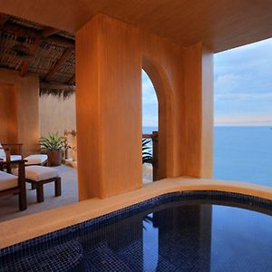 Cliffside Ocean Front Suite